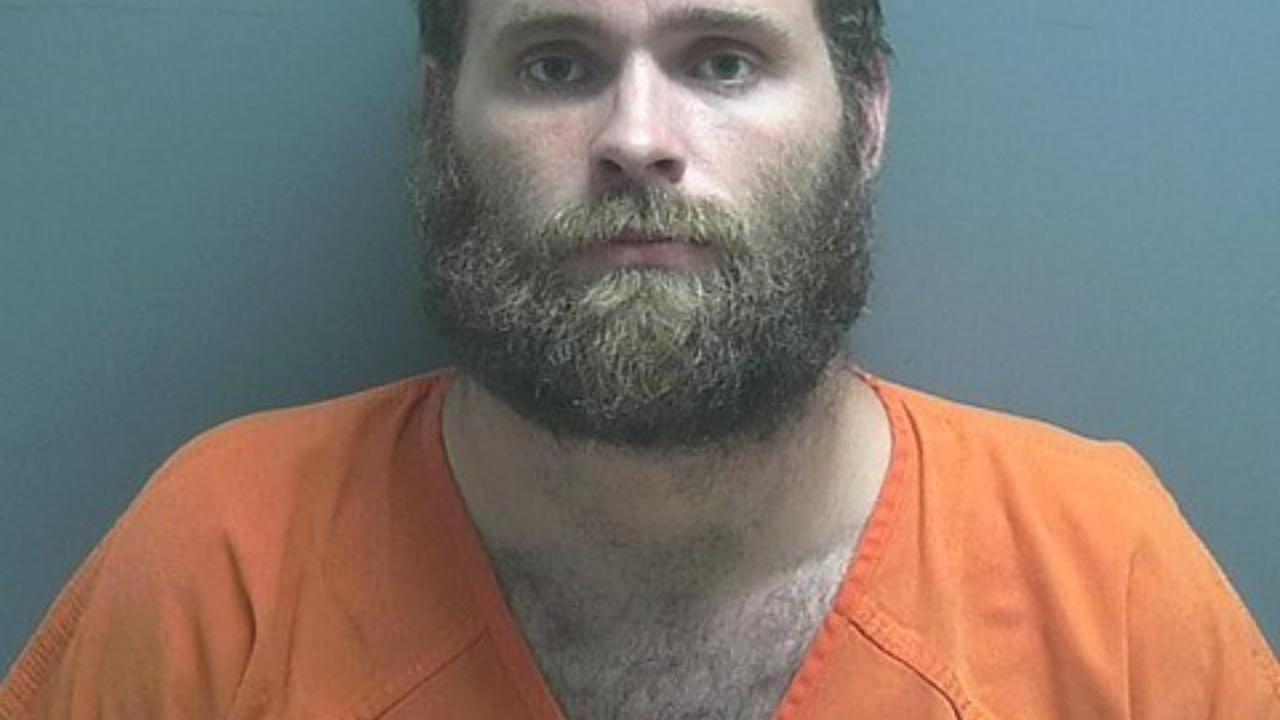 Davis, Joseph Lowell Charged with Motor Vehicle- Driving While Suspended- Prior Suspension Within 10 Years; 35-42-2-1.3(A)(1) (Simple Assault) : Domestic Battery on a Person Less Than 14 Years Old - Domestic Battery Committed by a Person Who Is at Least 18 Against; Residential Entry; Battery- Domestic