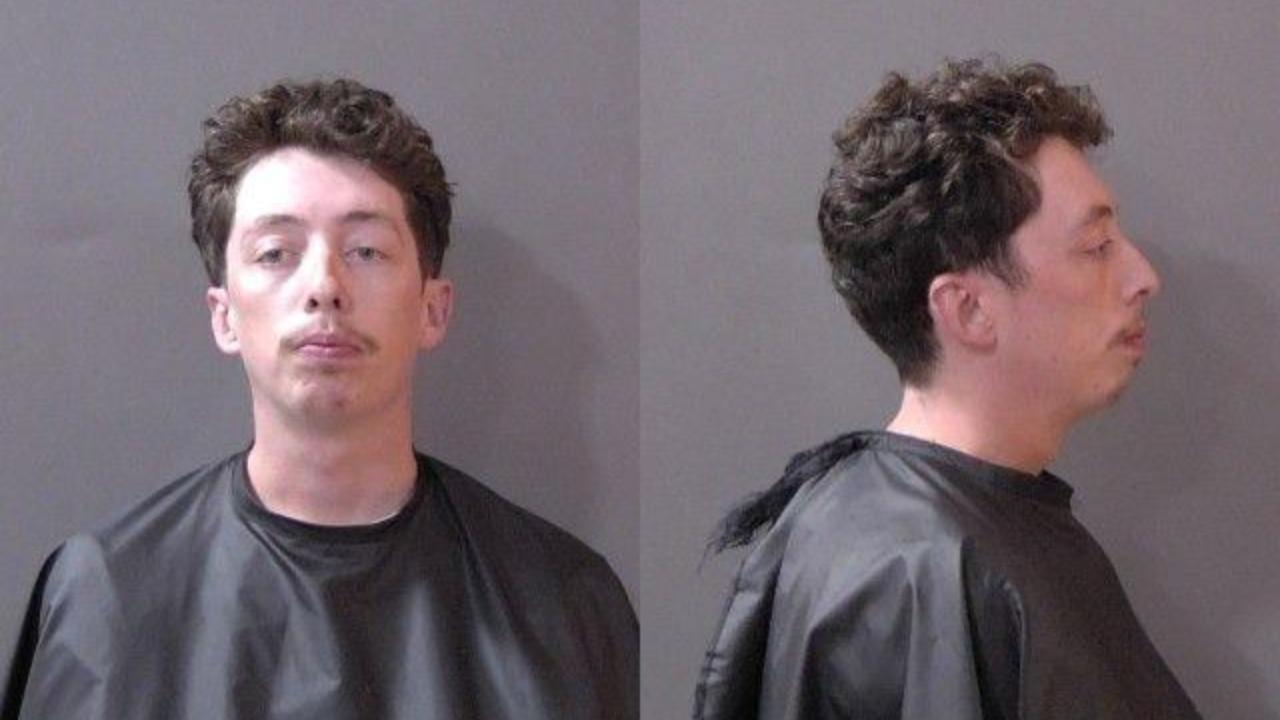 McDonald, Randall Zane charged with Reckless Driving: Drive at unreasonable high/low speed so to endanger safety/prop of others or block flow of traffic.; OWI: Operating a Vehicle with an ACE of .08 to <.15 BAC; OWI: Operating a Vehicle While Intoxicated Endangering a Person; Resisting Law Enforcement: knowing/intentional flees LEO after visible/audible ID'd self & ordered stop AND uses veh