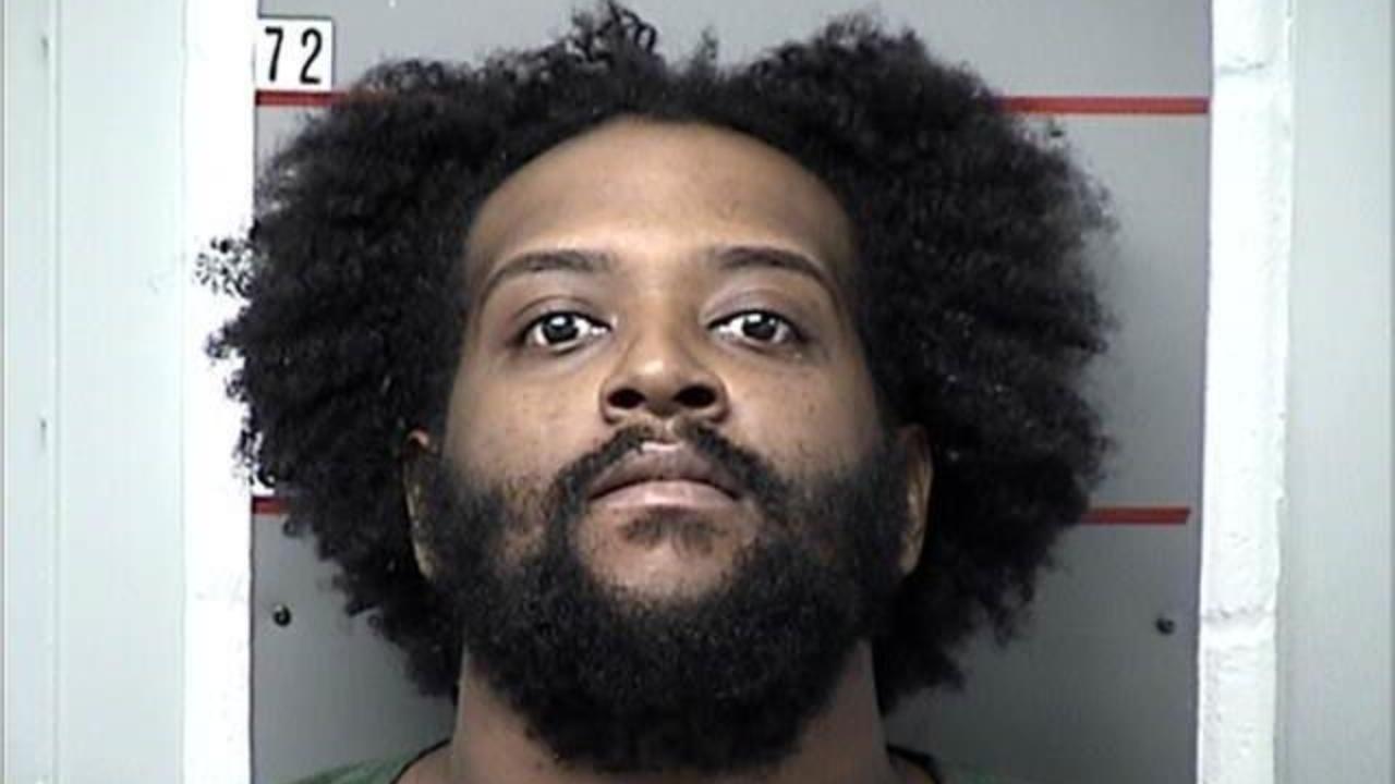 Watkins, Antoneo Charged with Federal Prisoner Held-In Transit/Court/Serveout