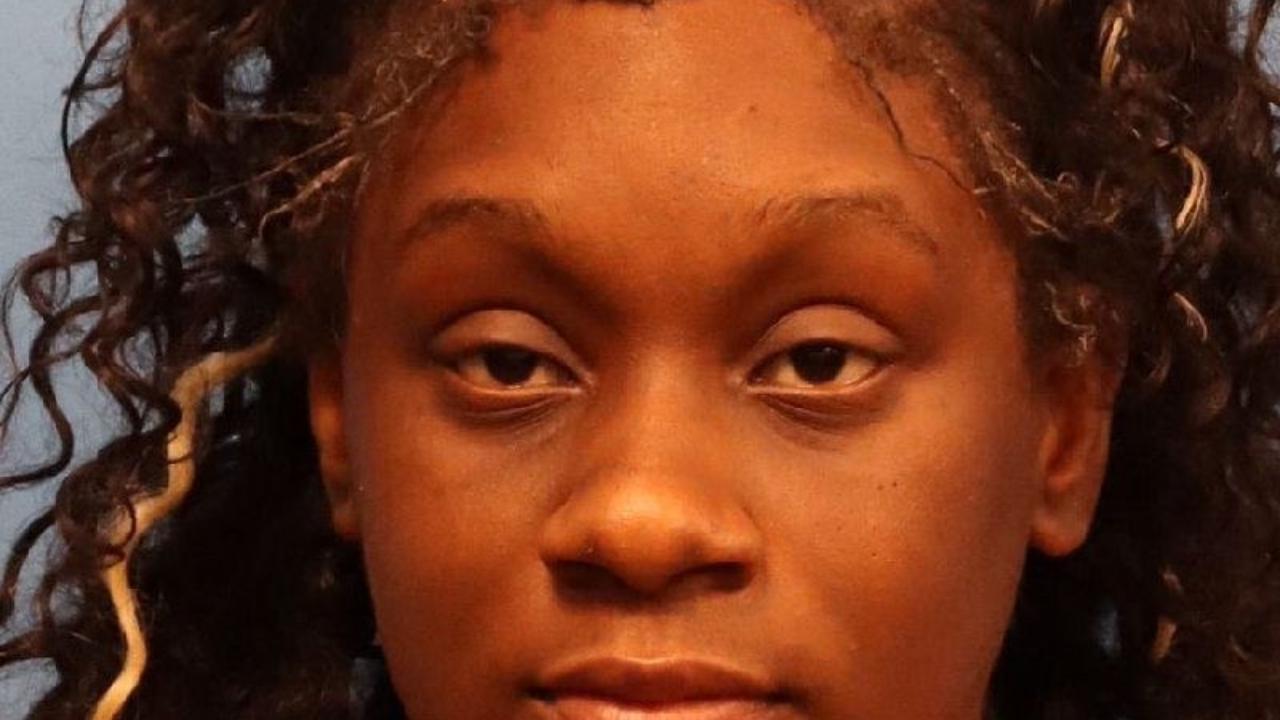Roberson, Diamond Denise Charged with Obstructing Justice Using a False Identity; Probation Violation (Misdemeanor)