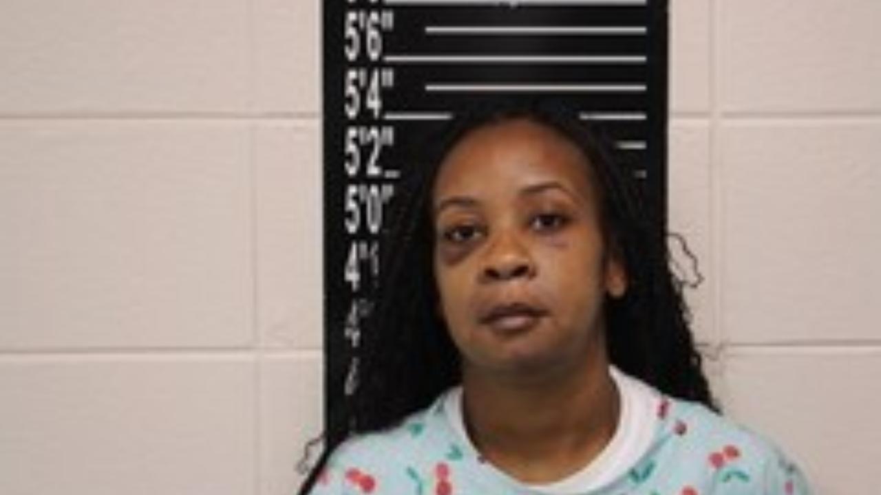 Moechoe, Alexis Simone charged with DOMESTIC ASSAULT - 3RD DEGREE