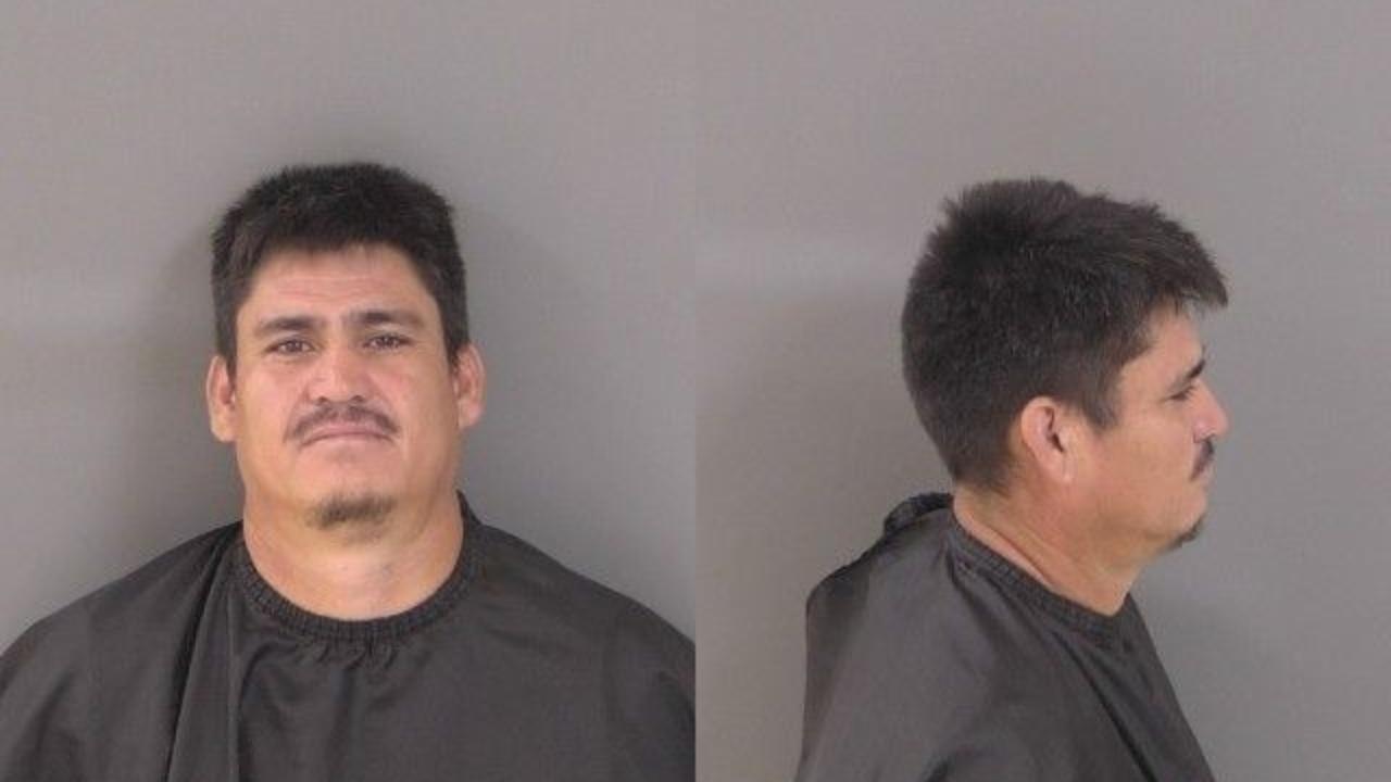 Robledo, Jesus charged with UCR:No Florida Drivers License; Hold