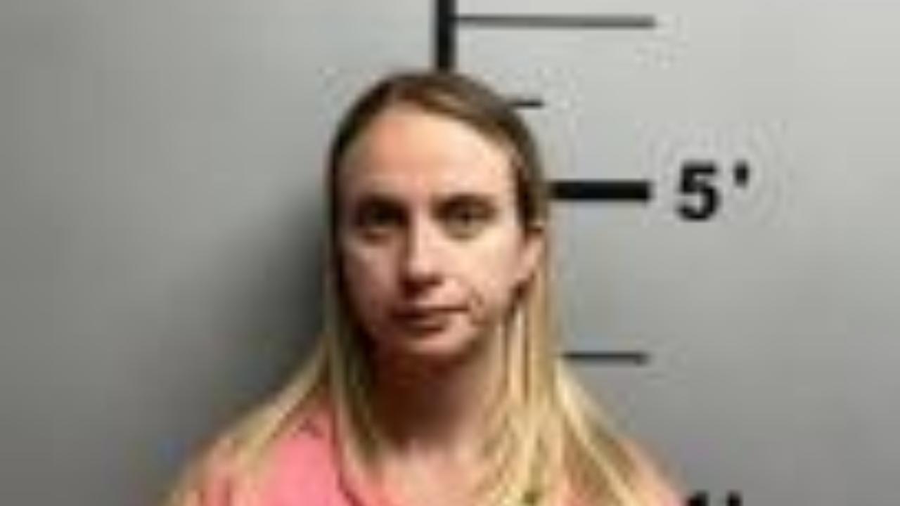 Vinson, Monica Lynn Charged with Poss Drug Paraphernalia Pdp M