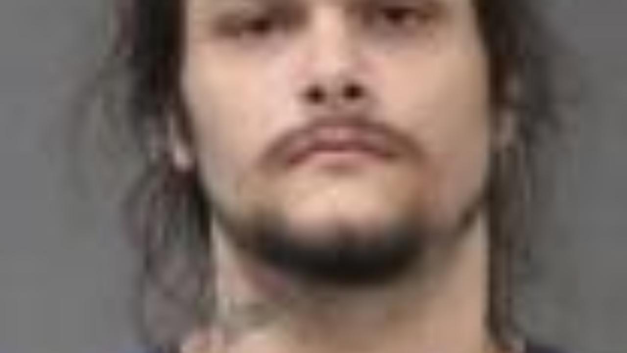 WELLS, HUNTER SCOTT charged with Contempt (Warrant Arrest)