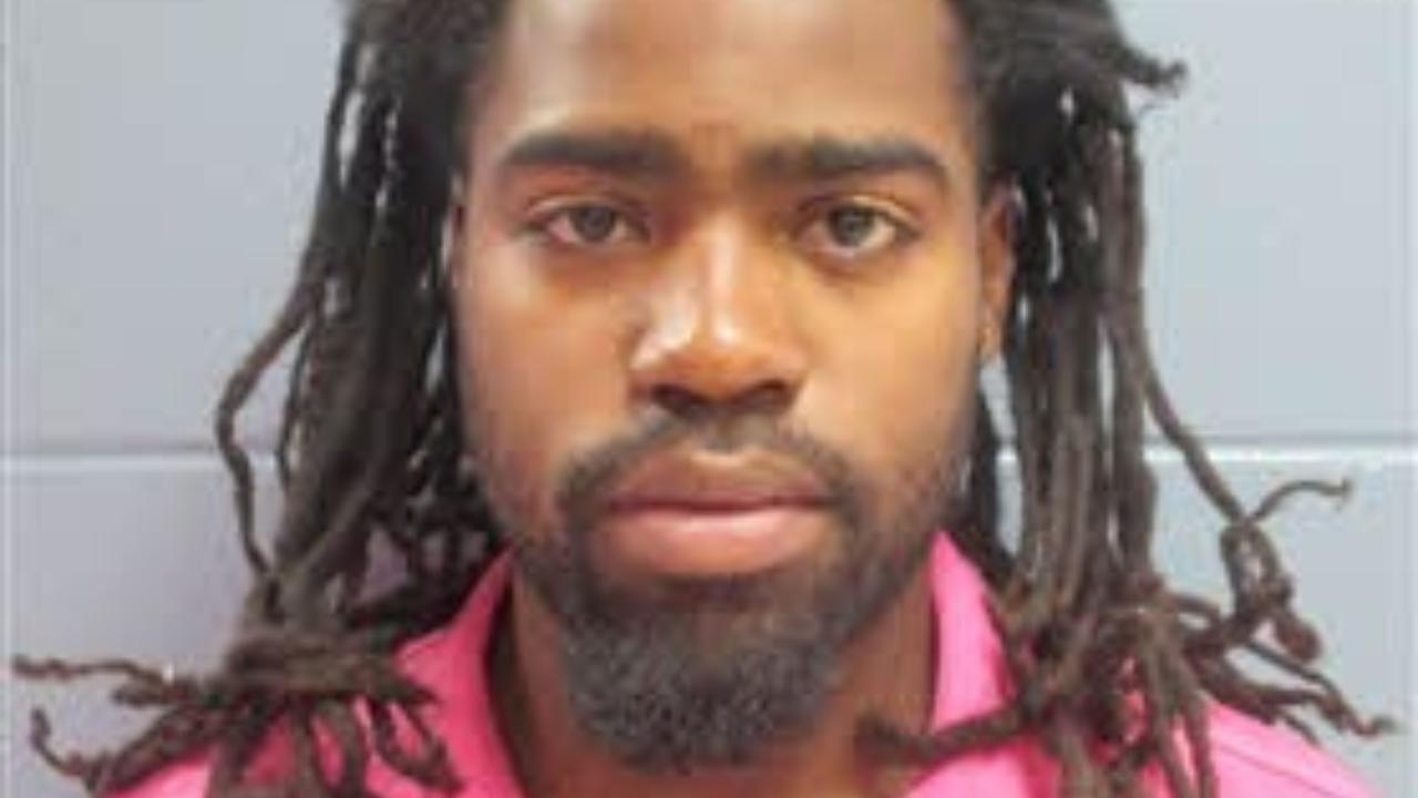 Malik Isaiah Brackins Booked