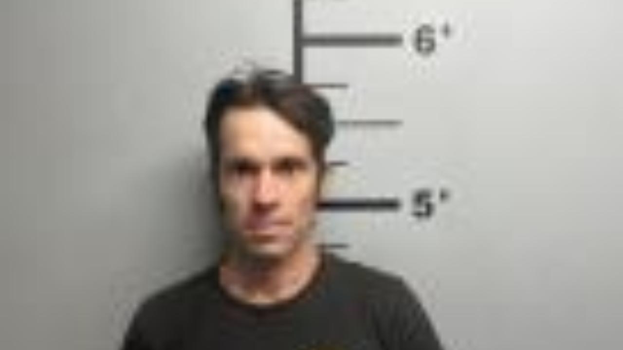 TIPLING, SEAN DAVID charged with Failure to Appear warrant WR-26-681 issued by BENTON CO, AR