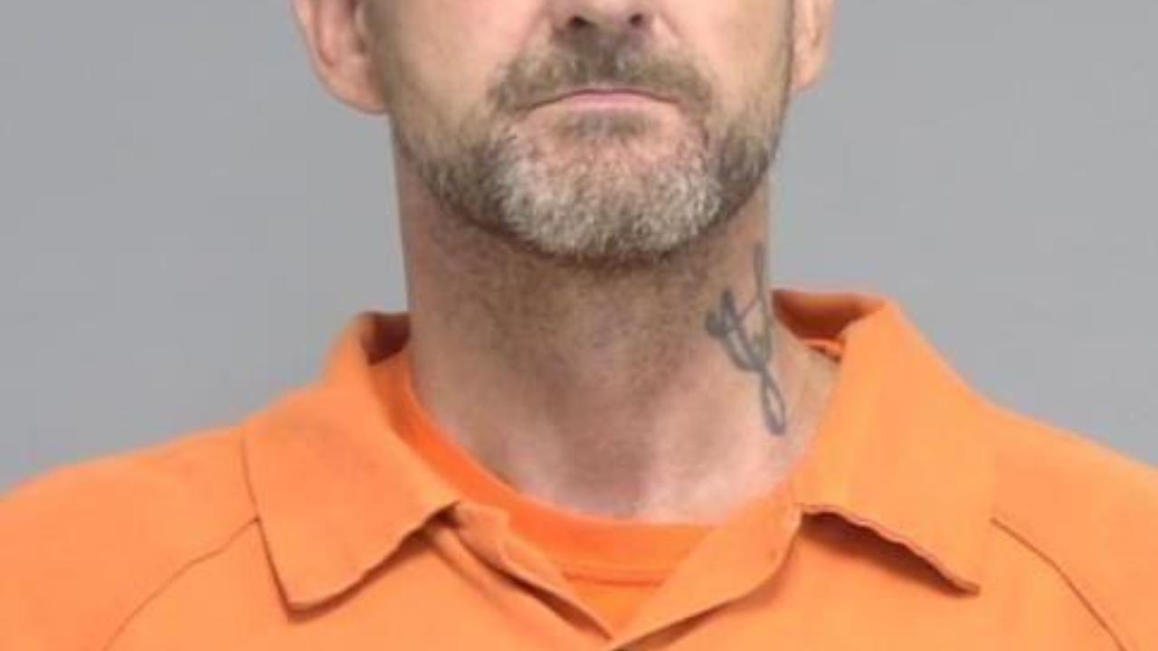 JENKINS, SCOTT THOMAS charged with Out Of County Warrant - FEL