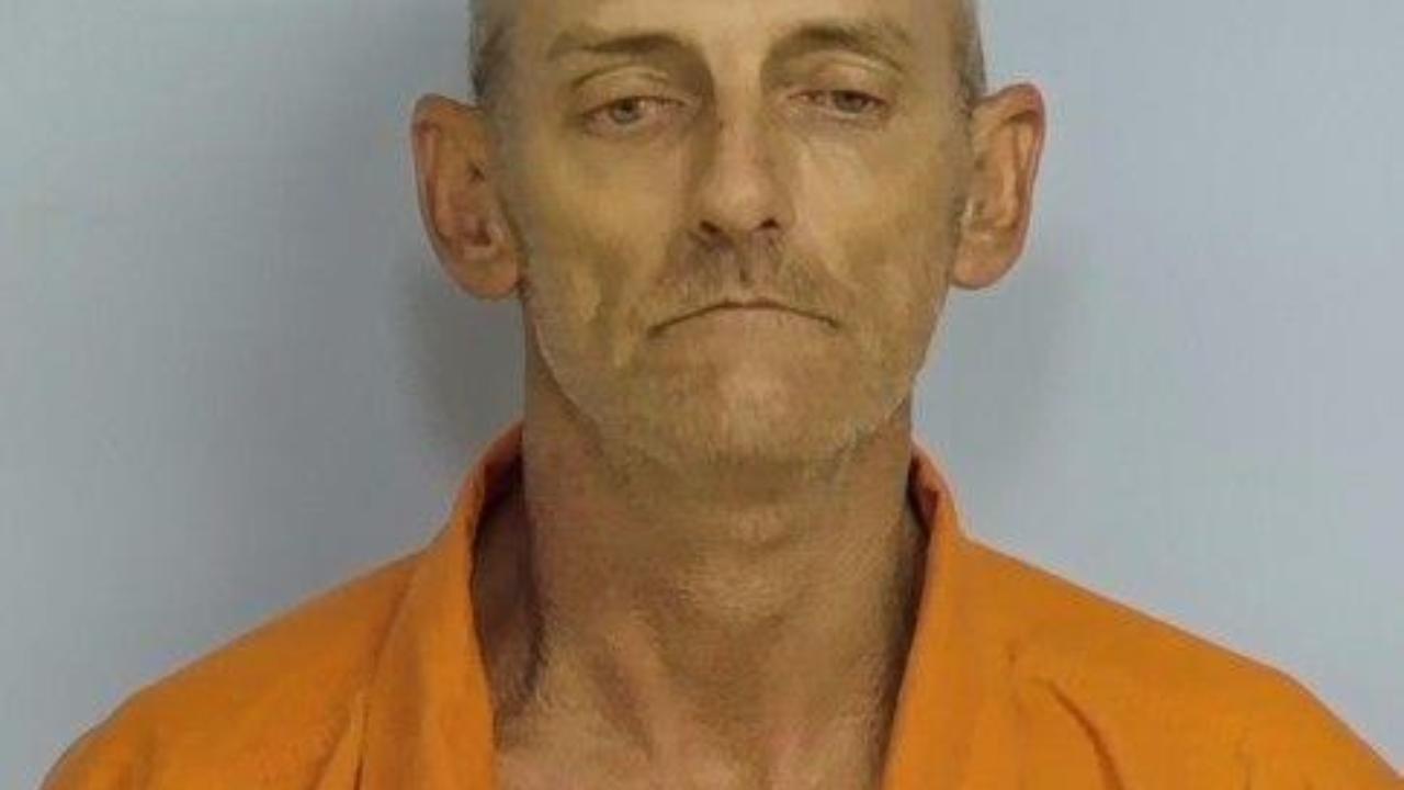 Roper, Thomas Earl Junior Charged with Vop Misdemeanor; Dwlsr Revocation Equiv Status 2ND Subs Off; Flee W/Disregard of Safety to Persons or Prop