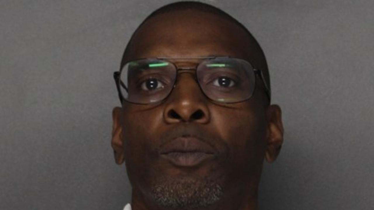 Kendrick Deshun Barrett Charged with Sex Offenders Duty to Register Life/Annually CCP 62.102(B)(2)