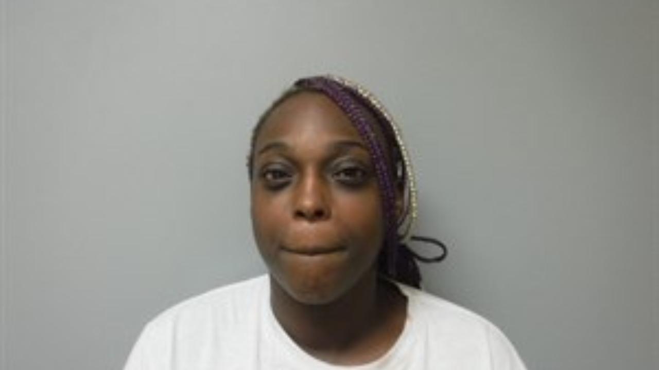 Hurst, Deshuna Dava booked