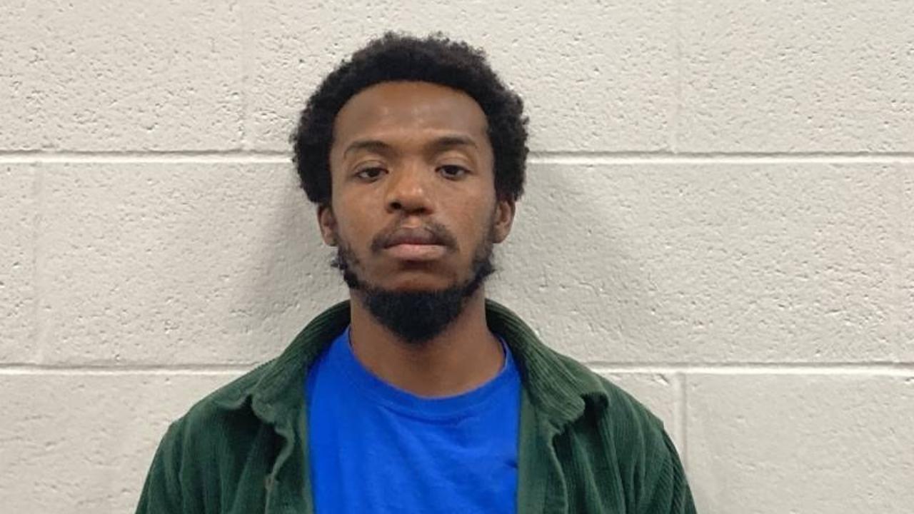 Christian Tyrell Jackson Sr Charged with Improper Turning; Poss of Marijuana; Operating on Sus or Rev Oper License; Improper Equipment; Oper Mtr Vehicle U/Infl Alc/Subs (189A.010(1E) - 1ST; Poss of Open Alc Beverage Cont in Motor Veh Prohibited