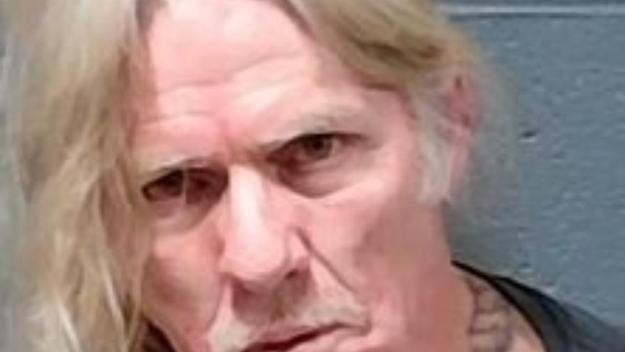 Scott, Galen Keith Charged with 579.020-004Y202035 - Delivery of Controlled Substance Except 35 Grams or Less of Marijuana or Synthetic Cannabinoid; 571.020-001Y202052 - Unlawful Possession, Transport, Manufacture, Repair or Sale of Illegal Weapon; 579.074-002Y202035 - Unlawful Possession of Drug Paraphernalia - Prior Drug Offense; 579.015-001Y20223572.0