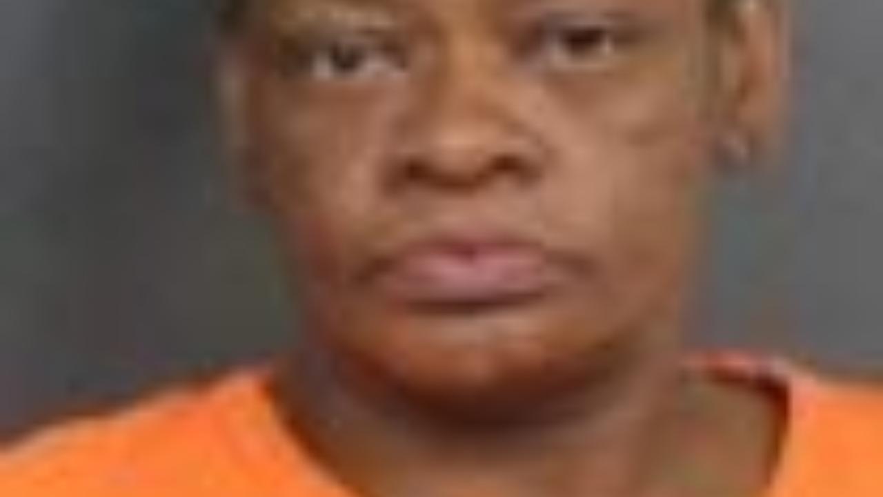 Smith, Timarlynn Marie Charged with Contempt Warrant 23dv105 Issued by Rock Island Co. Il, Il; Possession of Drug Paraphernalia (Pending)