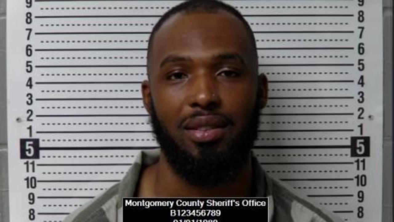 Logan, Jamonta Deavon charged with Distribute marijuana. 25 - < 450 grams; Distribute or poss w/int to distribute drug paraph for illegal use; Domestic battery. Knowing or reckless bodily harm to family/person in dating relationship; Criminal threat. Unknown circumstance; Aggravated battery. Knowingly cause great bodily harm or disfigurement