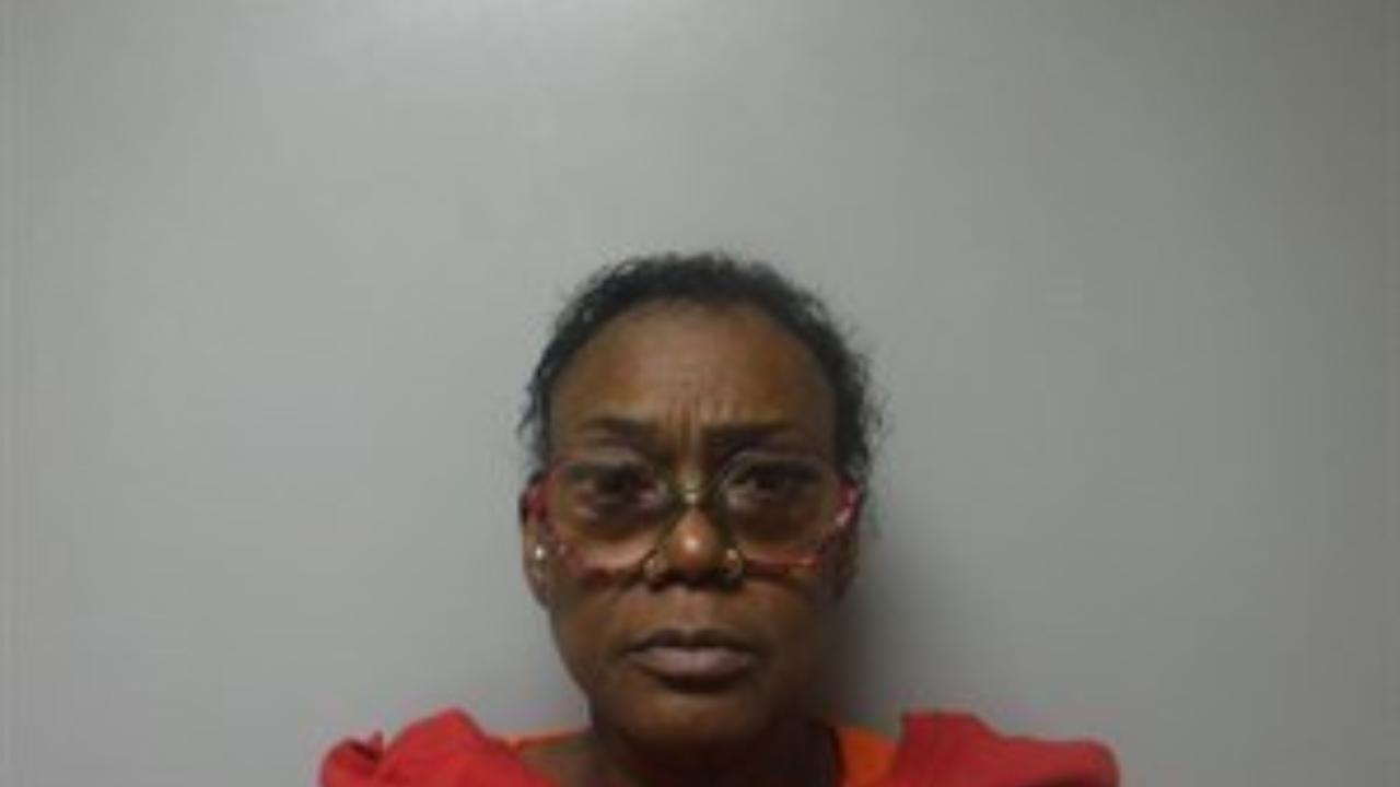 Moore, Carolyn Jean booked