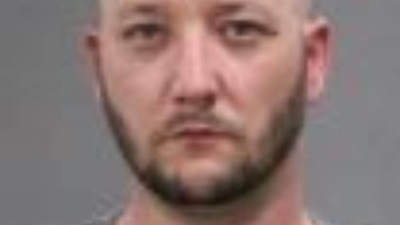 Combs, Jason Michael Charged with Am-Operating a Vehicle with an Ace of .15 or More (Pc Arrest); Cm-Operating a Vehicle While Intoxicated (Pc Arrest); Am-Operating a Vehicle While Intoxicated-Endangerment (Pc Arrest)