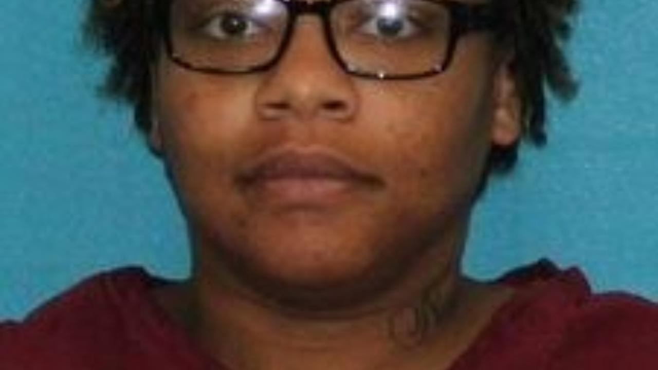 Vinieshya Young Charged with 570.090 - Forgery; 570.090 - Forgery; 570.030-048 - Receiving Stolen Property; 570.030-048 - Receiving Stolen Property