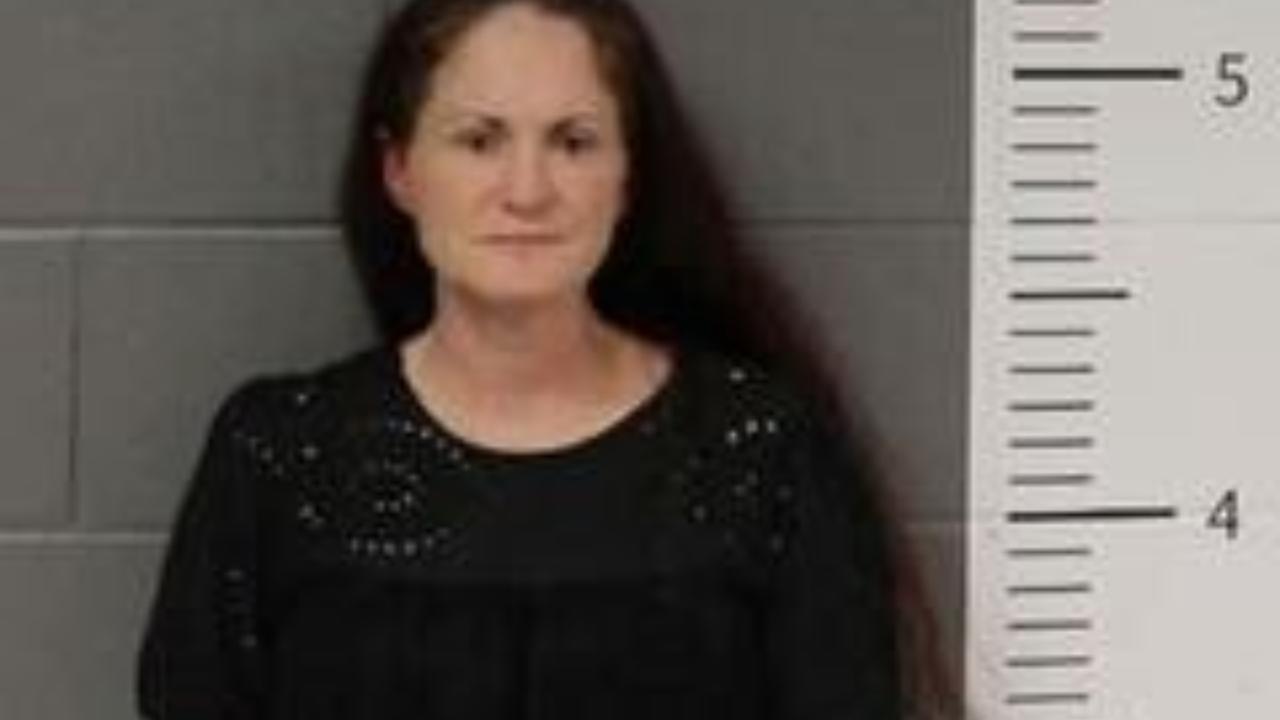 AMANDA COHRON charged with FTA Driving While License Suspended