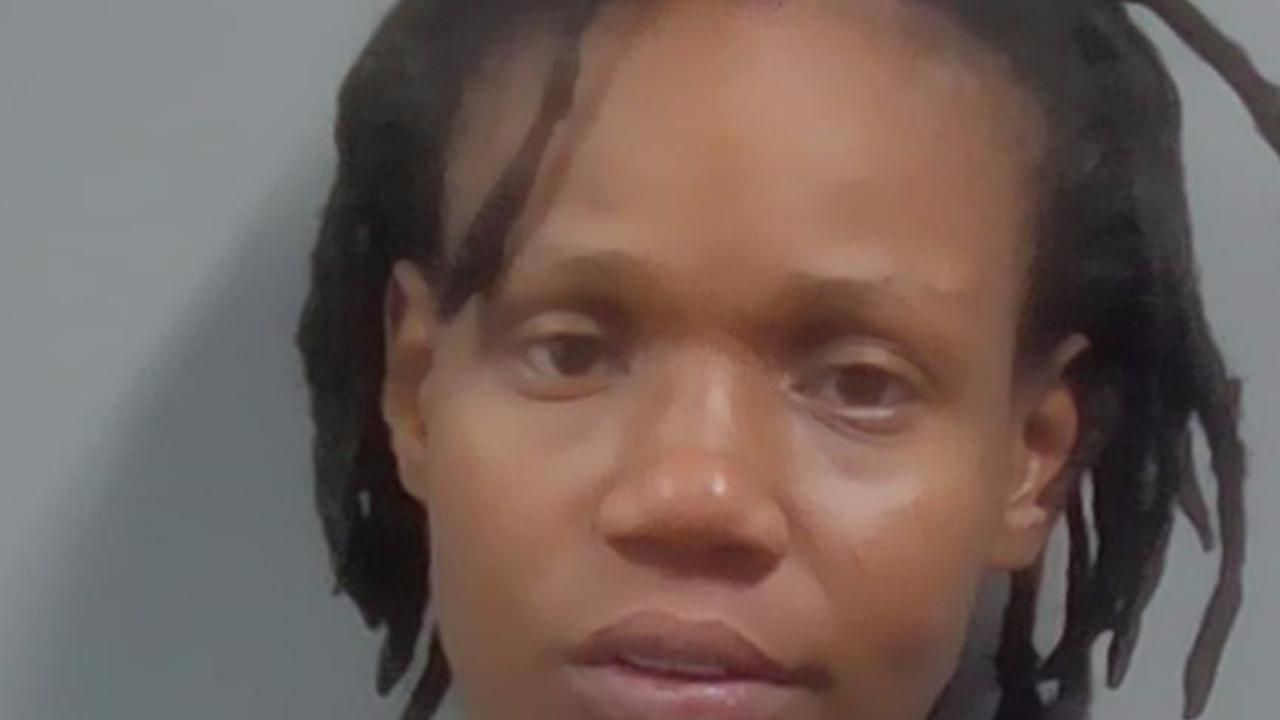 Smith, Kadeja Lataja Booked